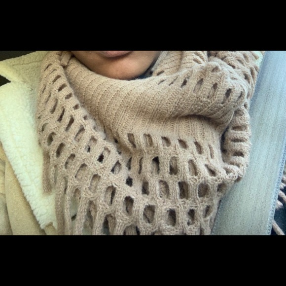 Scarf - Picture 2 of 3